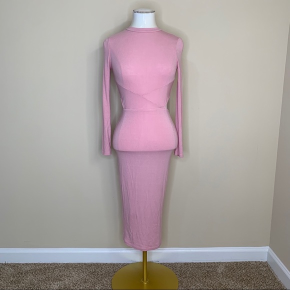 GoJane Dresses & Skirts - Falling Into Place Midi Dress